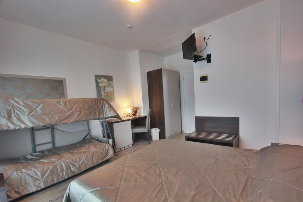 Hotel Gambrinus Lignano Sabbiadoro Cameră foto