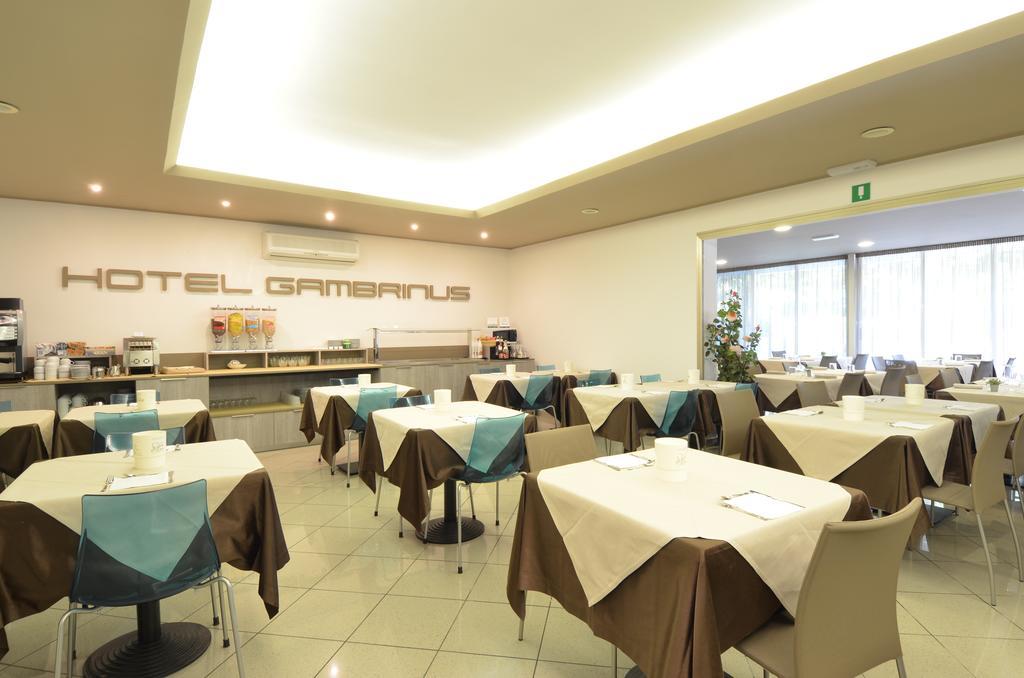 Hotel Gambrinus Lignano Sabbiadoro Exterior foto