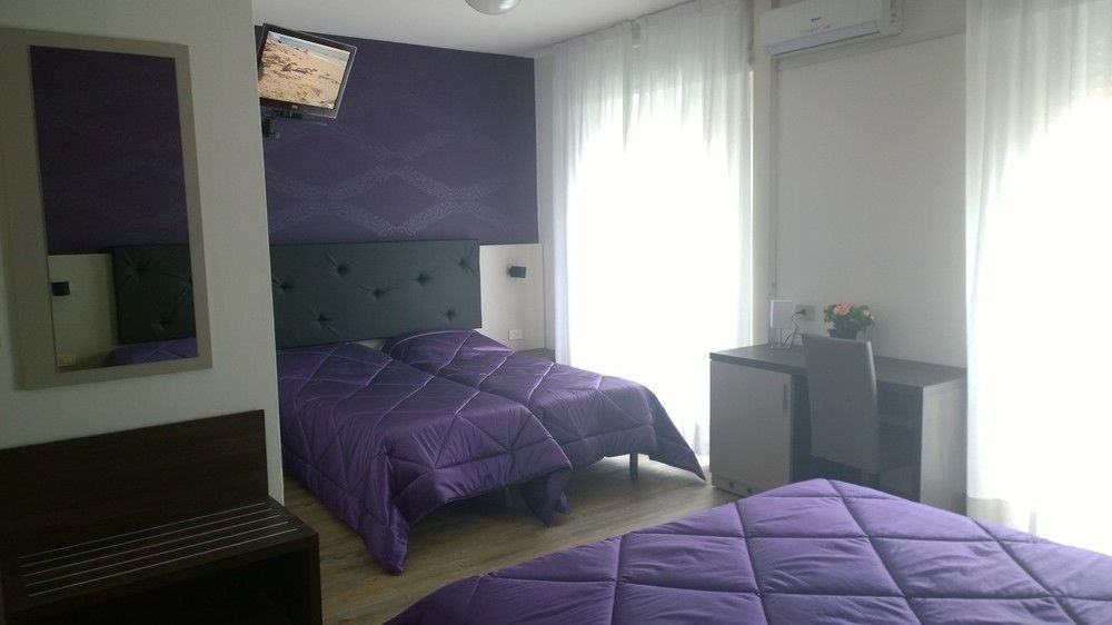 Hotel Gambrinus Lignano Sabbiadoro Exterior foto