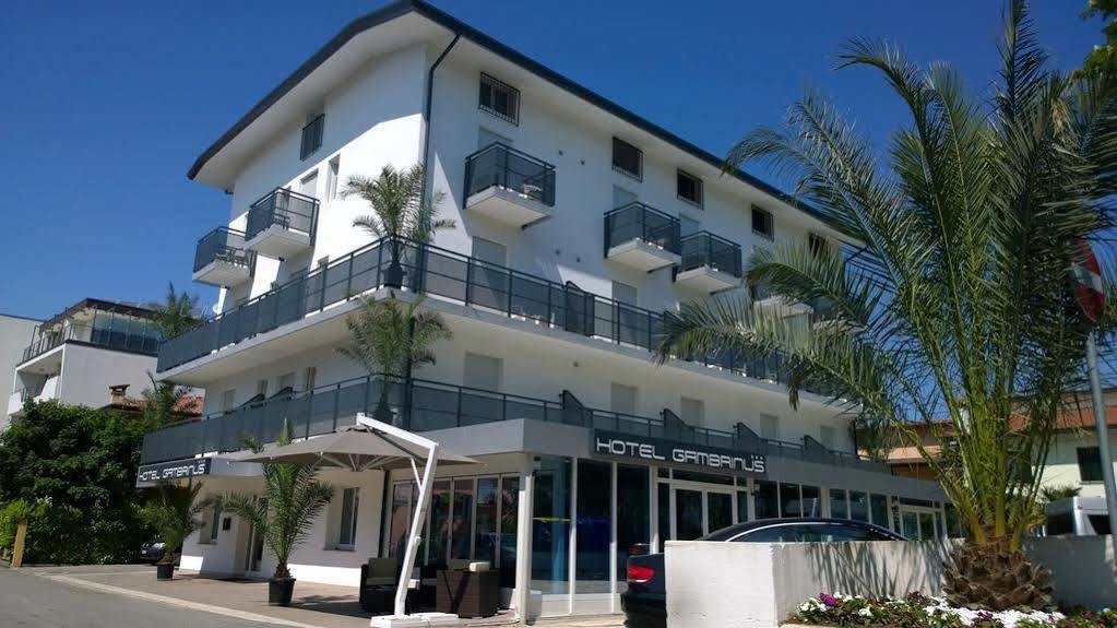 Hotel Gambrinus Lignano Sabbiadoro Exterior foto